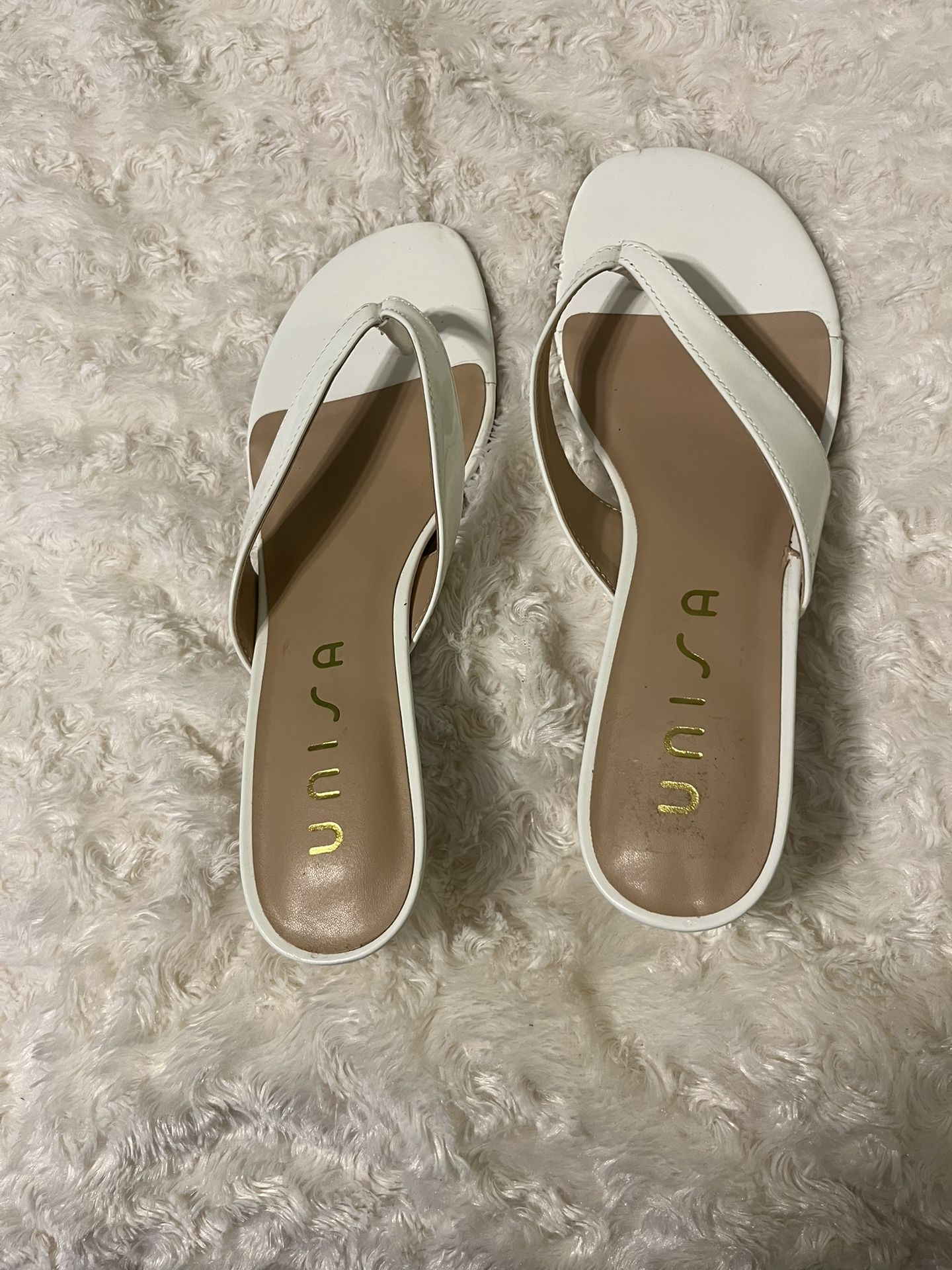 Woman’s Fashion Strapped Sandals White, Sz. 8.5