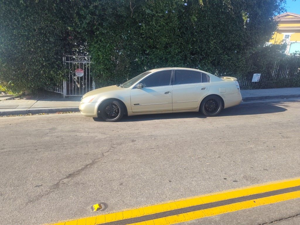 2002 Nissan Altima
