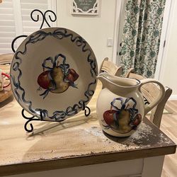 13” Platter with Stand and Pitcher