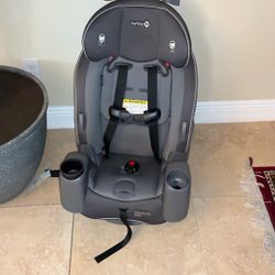 Go All In One Slim Convertible Car Seat