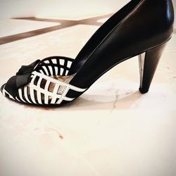 Ann Taylor Loft Heels Open Toe Black White Bow Pumps Women's Size 6