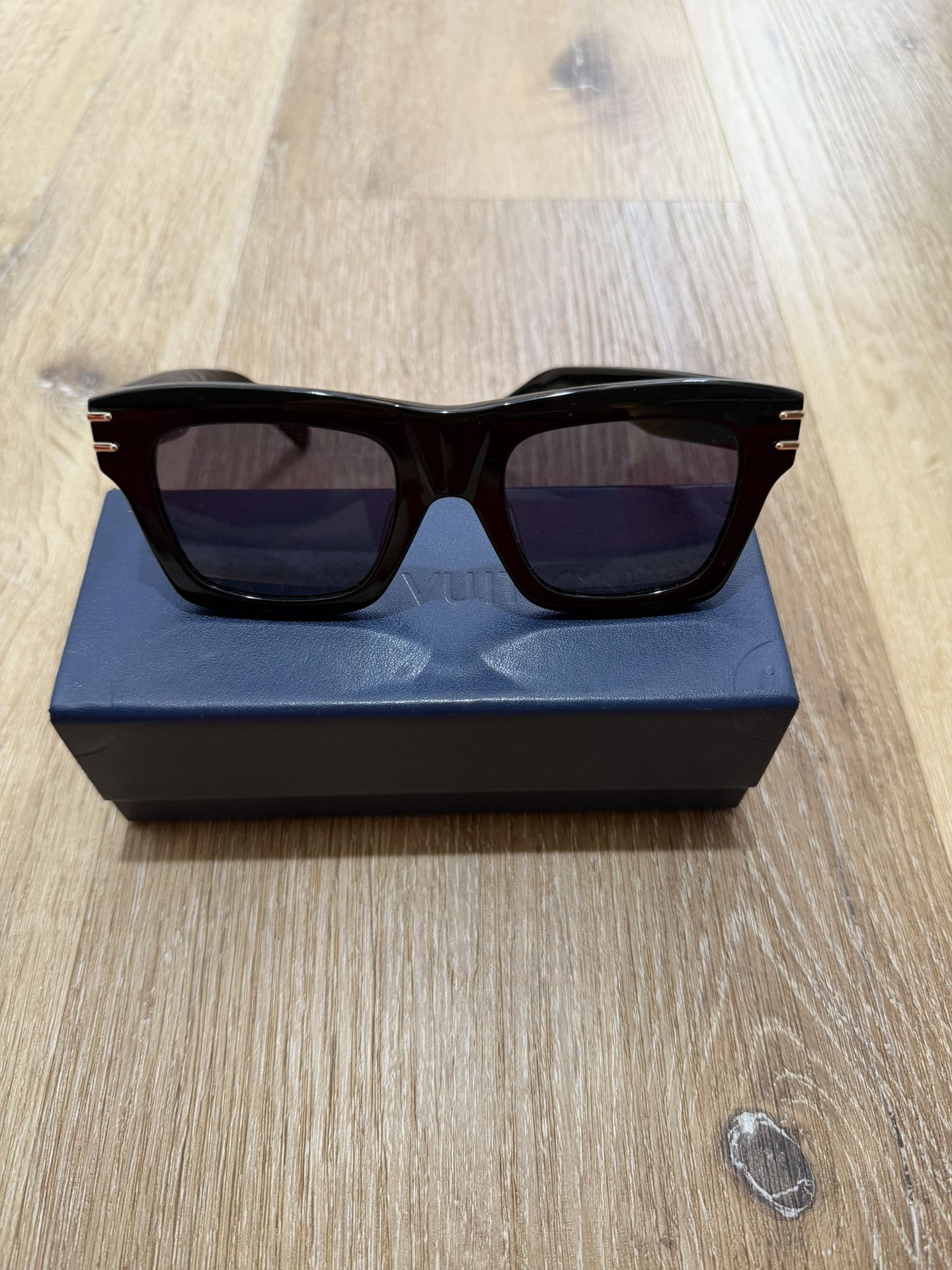 LV Sunglasses 