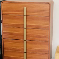 Wooden 4-Drawer Dresser As is ( Moving Out)