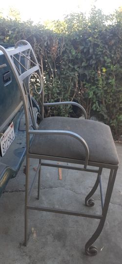 4'feet Tall Cast Iron Chair Forest Green