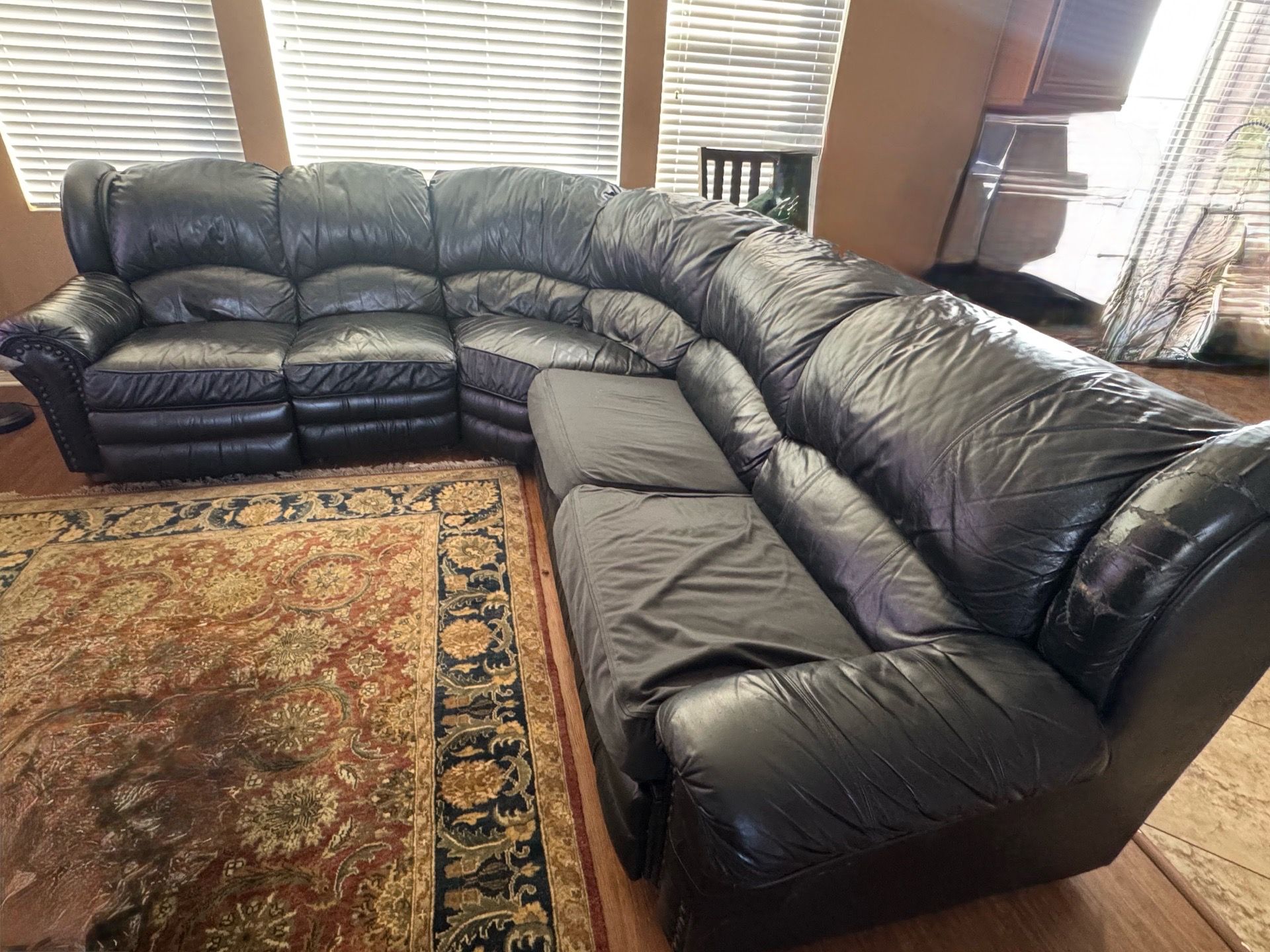 Gratis/Free Sectional