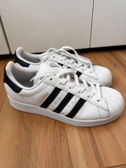 Adidas Superstar Women’s 7 White/Black Shell Toe Sneakers
