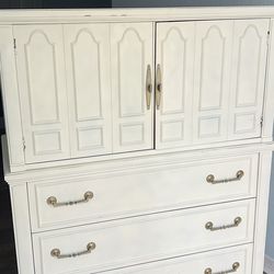 Cream Vintage Dresser