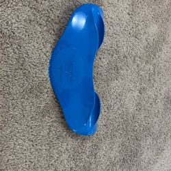 Manta Ray Squat Pad / Shoulder Support (Blue)