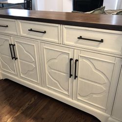 Cordoba 70” Accent Cabinet