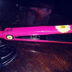 Zoe 2025 flat iron