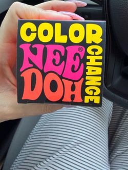 Color changing Nee Doh