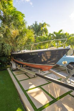 1975 Chris Craft Large Boat Yacht + TRAILER *GREAT PROJECT* Blue 22 ‘ 4”