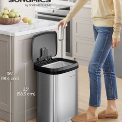 Kitchen Trash Can, 13-Gallon (50 L) Garbage Can with Lid, Stainless Steel, Soft Close and Stays Open, Inner Bucket, Wide Non-Slip Pedal, Metallic Silv