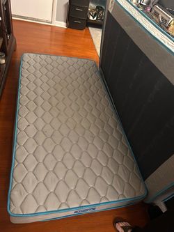 Twin mattress