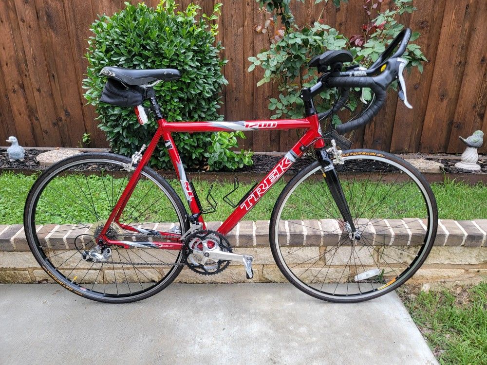 Trek 1200 SL Road Bike