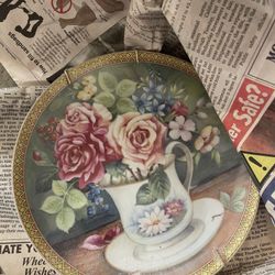 Wall Plates.  Flower Plates