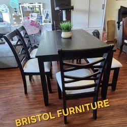 🔔 Dining Set 6 Pcs, Black Color, Upholstered Cushion, New in the box.