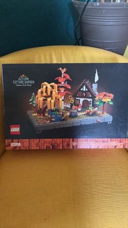 Lego - Autumn Cottage Garden