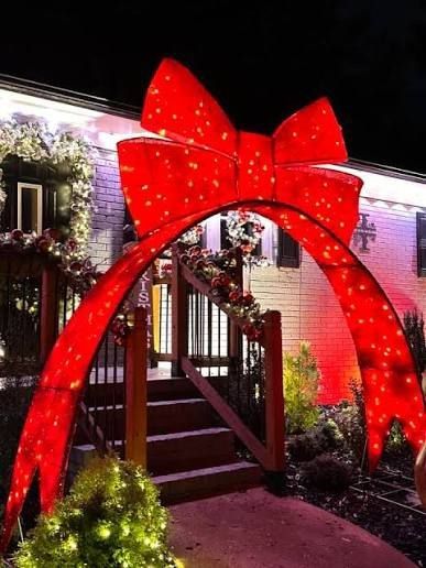 GIANT-SIZED TWINKLING LED Red Bow Archway  9.5ft