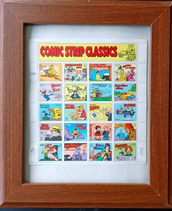 Comic Strip Classics. 1995 USA 32 full plate Postage Stamps.