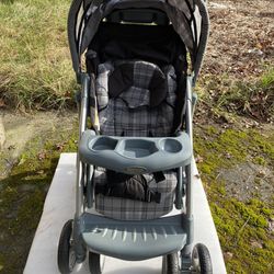 Stroller for baby & toddlers with 2 extra car seats (in Des Moines)