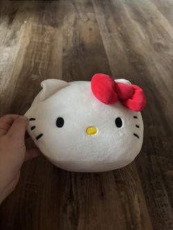 Hello Kitty Universal Studios Cube Plush