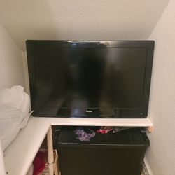 32 Inch TV Haier