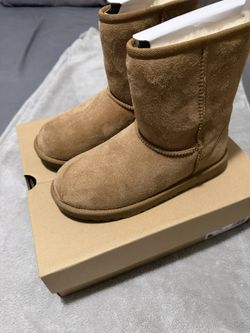 UGG Boots (Size 5 Kids)