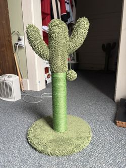 Cactus Shaped Cat Scratching Post
