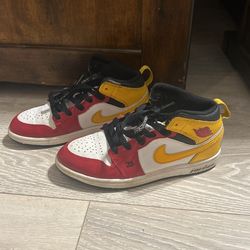 Jordan 1 Mid’S 