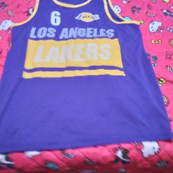 Mens Lakers Sleeve Less Teehirt Size Large 