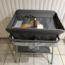 Portable Folding Diaper Changing Station