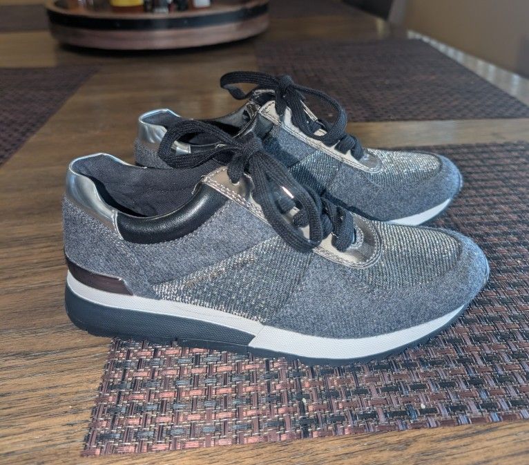 New Micheal Kors Sneakers 