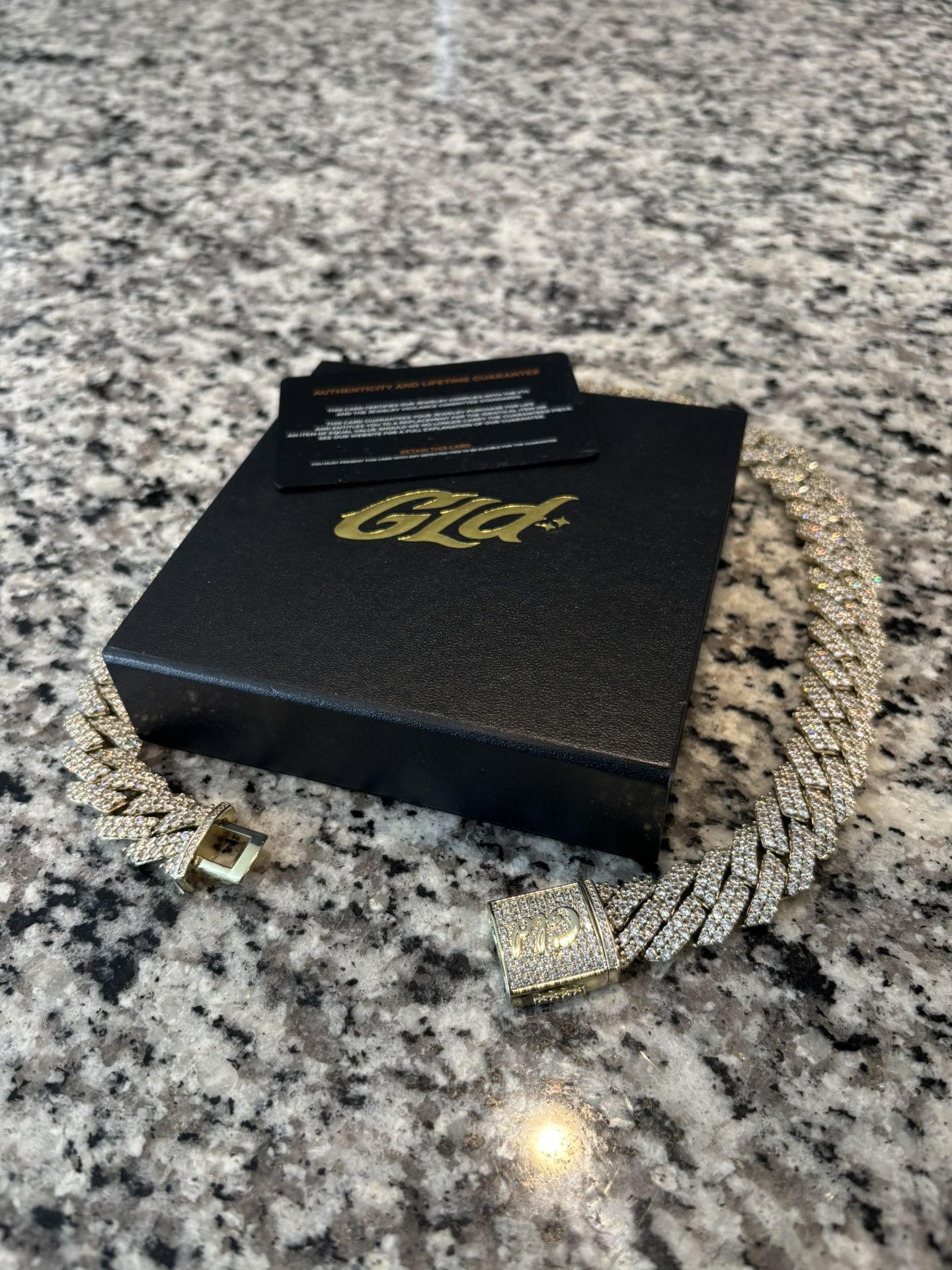 Cuban Chain  22”