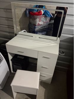 Light up vanity