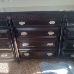 MAHOGANY BROWN DRESSER SET