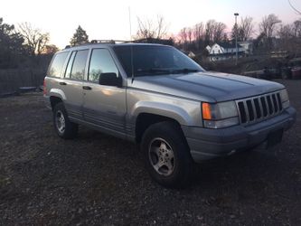 Jeep Grand Cherokee Laredo