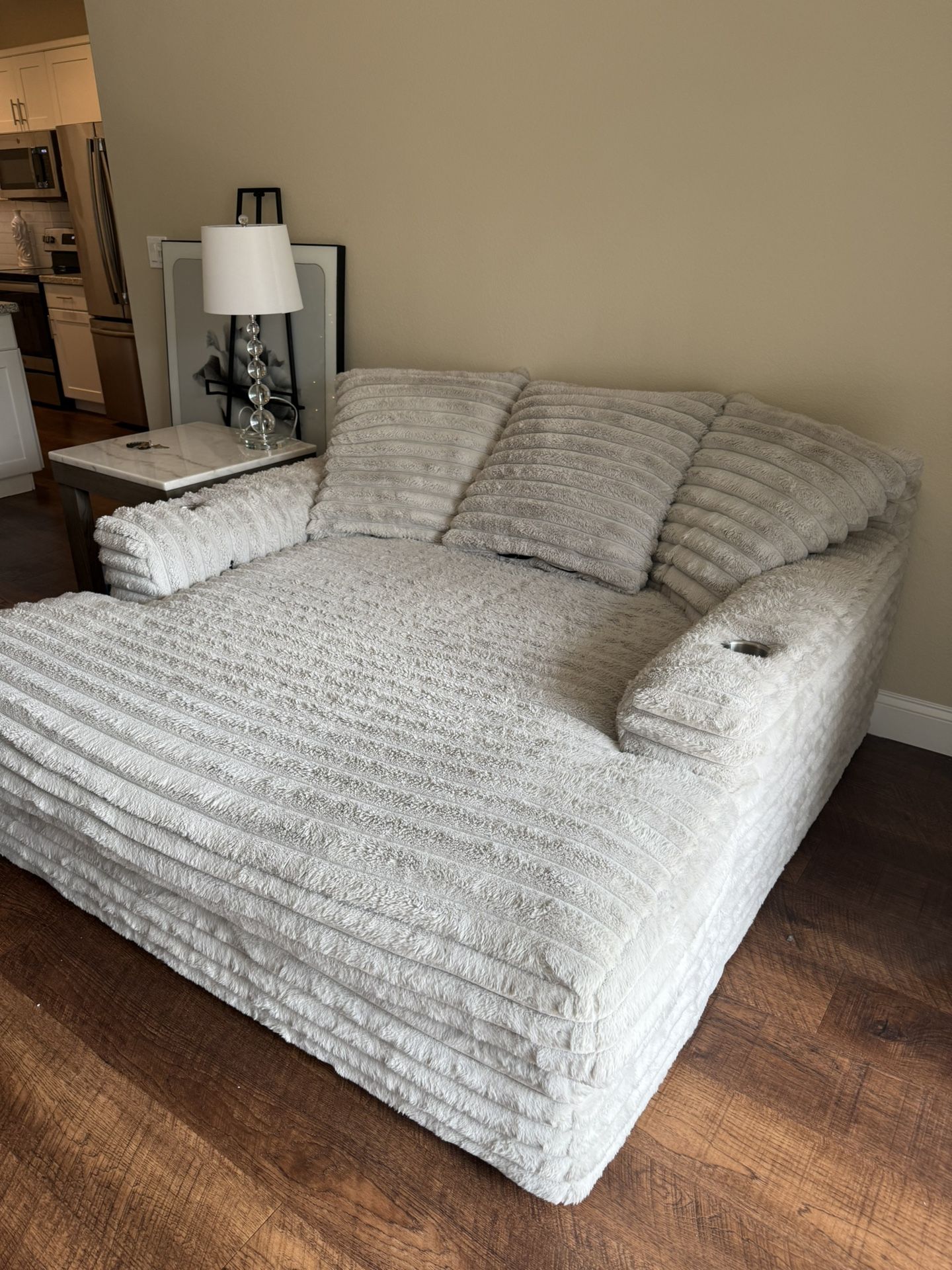Oversized Chaise