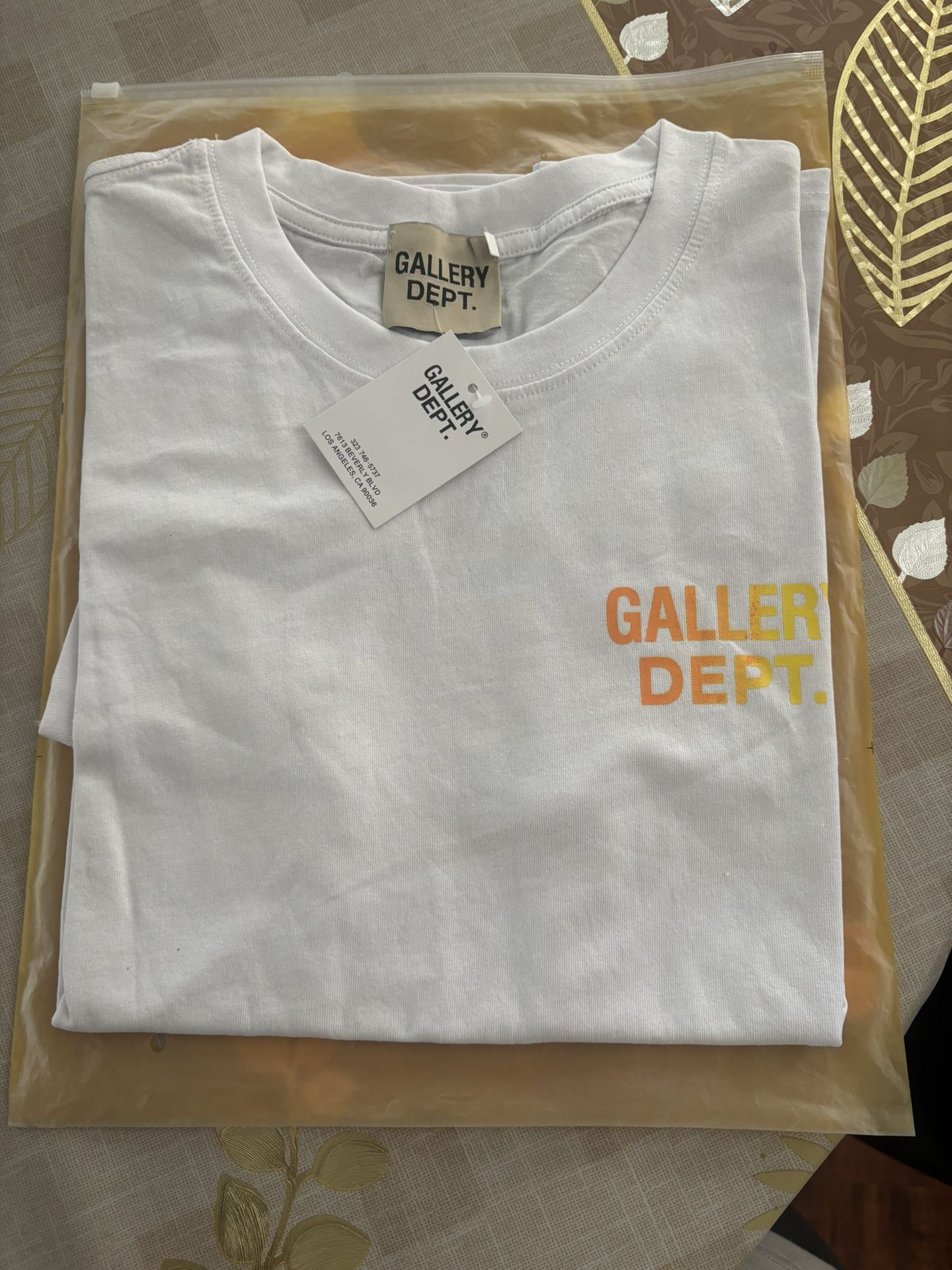 Size Small Gallery Dept Shirt