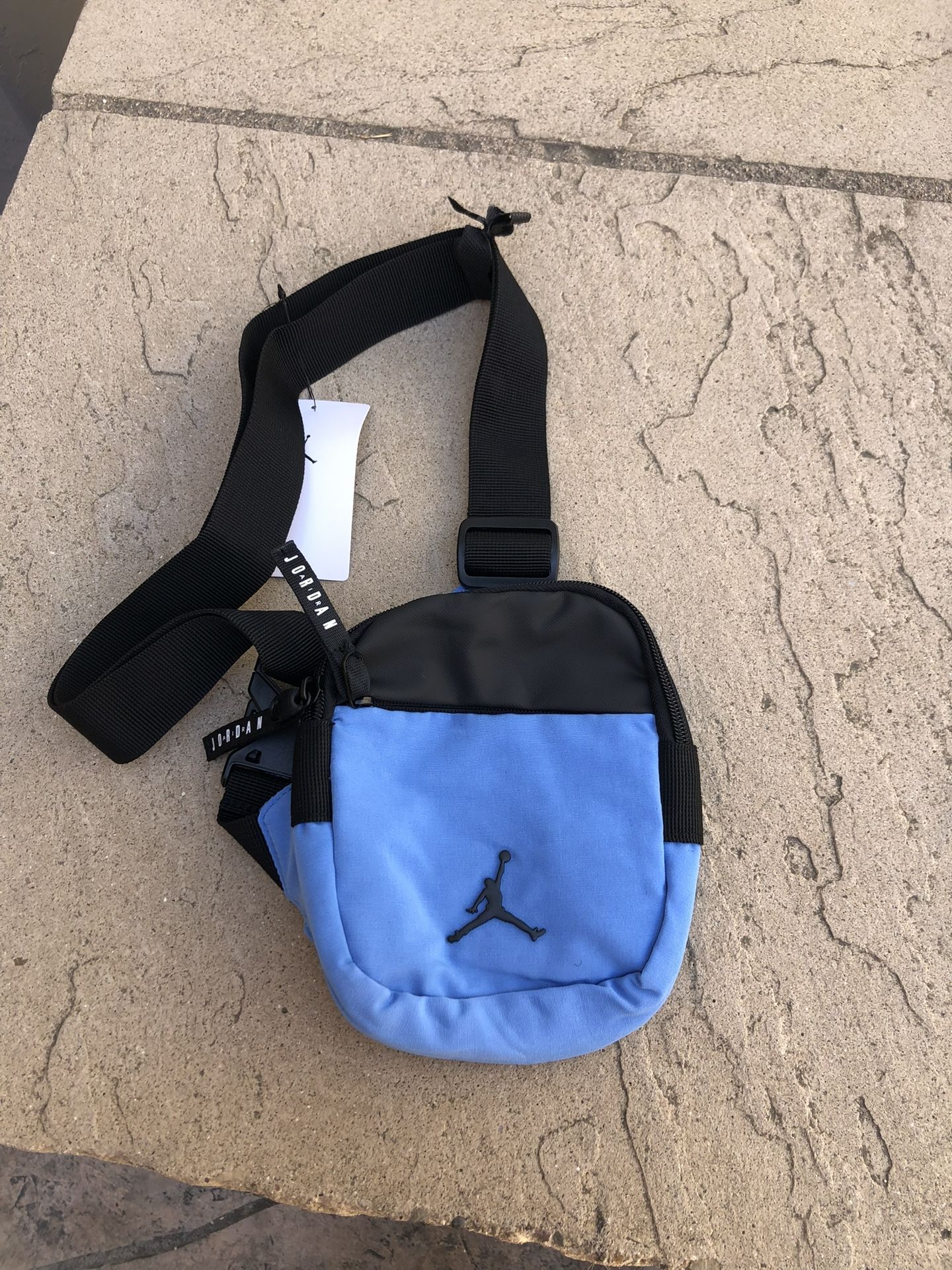 New Nike Jordan Airborne Hip Bag Fanny Pack Waist Belt Legend Blue 0.5L