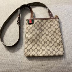 Gucci Shoulder Bag 