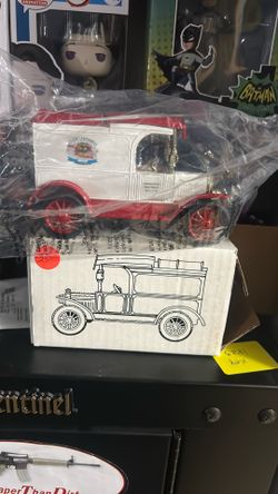 1913 Model T Delivery Bank