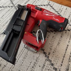 M18 FUEL 3-1/2 in. 18-Volt 21-Degree Lithium-Ion Brushless Cordless Framing Nailer (Tool-Only)