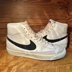 Nike Blazer Mid 77 White Black Men’s Size 10 CZ1055-100 Sneakers