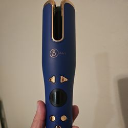 Hair Curler. (rechargeable)