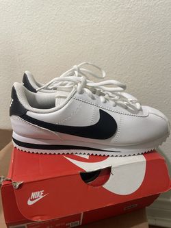 Nike Cortez Basic Sl (used Once)