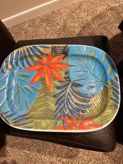 Serving tray