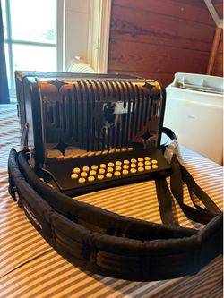 HOHNER PANTHER ACCORDION GCF