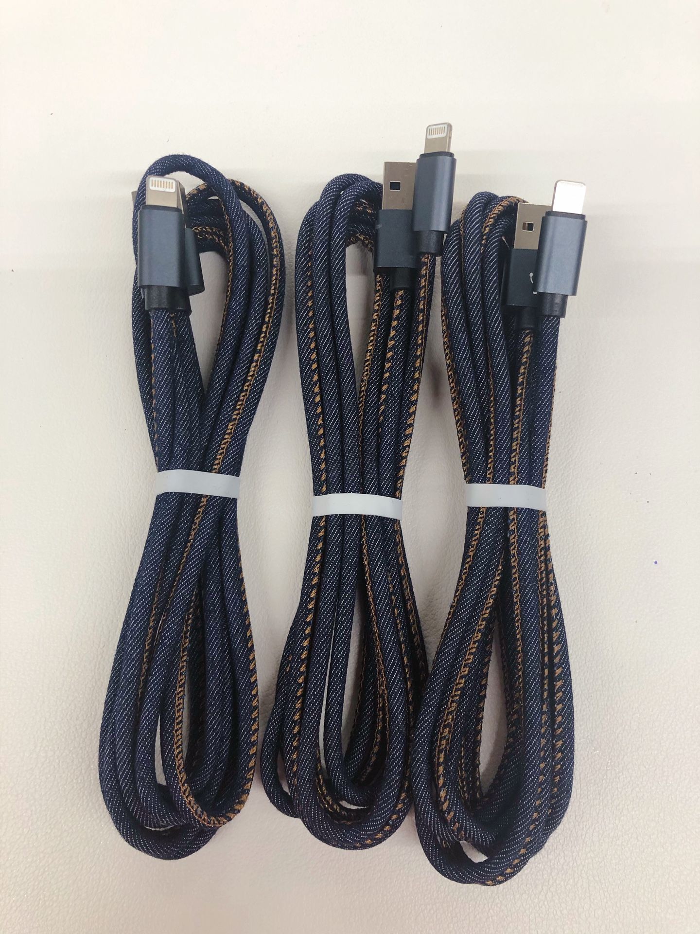 IPHONE CHARGER LED 6.6FT *3PCS