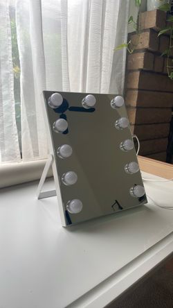 LED Vanity Makeup Mirror
